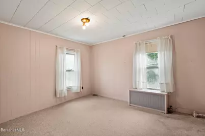 232 First St, Pittsfield, MA 01201 - Photo 14