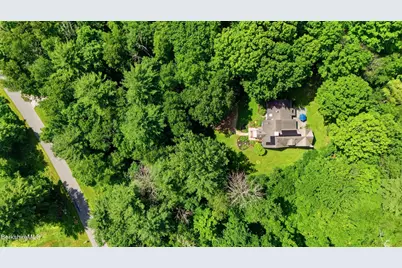 276 Division St, Great Barrington, MA 01230 - Photo 8