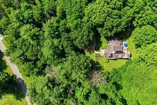 276 Division St, Great Barrington, MA 01230 - Photo 8
