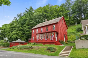 27 Richmond Ln, Adams, MA 01220 - Photo 2