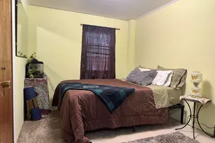 8 Fuller St, North Adams, MA 01247 - Photo 14