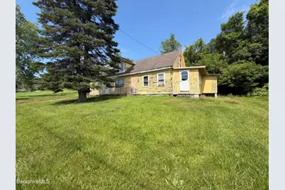 842 Church St, North Adams, MA 01247 - Photo 6