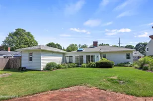 112 Gamwell Ave, Pittsfield, MA 01201 - Photo 6