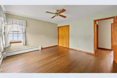 112 Gamwell Ave, Pittsfield, MA 01201 - Photo 24