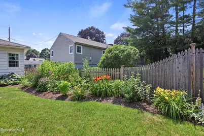 112 Gamwell Ave, Pittsfield, MA 01201 - Photo 4