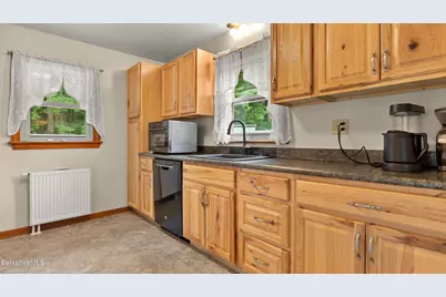 55 Howe Rd, Pittsfield, MA 01201 - Photo 10