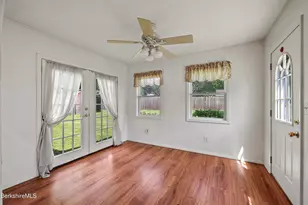 832 East St, Lee, MA 01238 - Photo 16