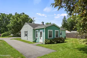 832 East St, Lee, MA 01238 - Photo 6