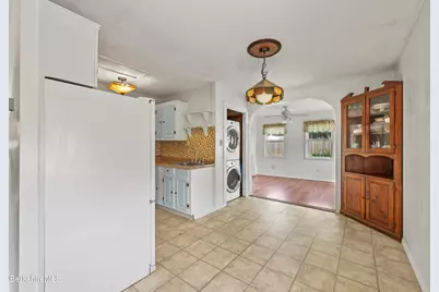 832 East St, Lee, MA 01238 - Photo 4