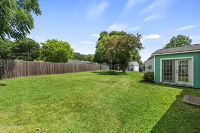 832 East St, Lee, MA 01238 - Photo 30