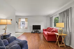 832 East St, Lee, MA 01238 - Photo 8