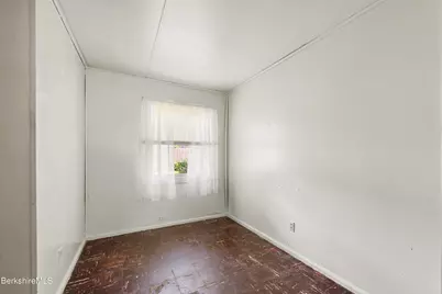 832 East St, Lee, MA 01238 - Photo 24