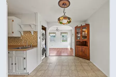 832 East St, Lee, MA 01238 - Photo 16
