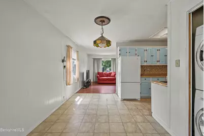 832 East St, Lee, MA 01238 - Photo 12