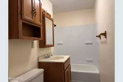 21-23 Newell St, Pittsfield, MA 01201 - Photo 26