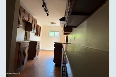 21-23 Newell St, Pittsfield, MA 01201 - Photo 30