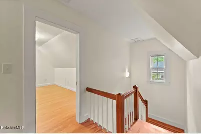 136 Pomeroy Ave, Pittsfield, MA 01201 - Photo 28