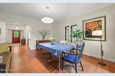 136 Pomeroy Ave, Pittsfield, MA 01201 - Photo 8
