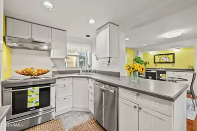 62 Pomeroy Ave, Pittsfield, MA 01201 - Photo 24