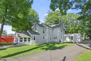 62 Pomeroy Ave, Pittsfield, MA 01201 - Photo 2