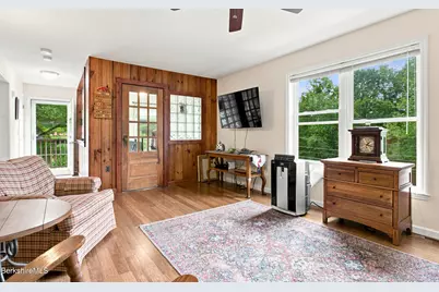 26 Mahkeenac Rd, Stockbridge, MA 01262 - Photo 10
