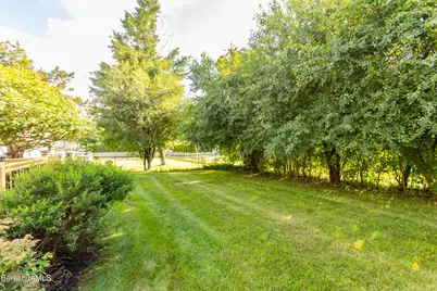 70 Rockland Dr, Pittsfield, MA 01201 - Photo 48
