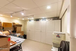 70 Rockland Dr, Pittsfield, MA 01201 - Photo 32