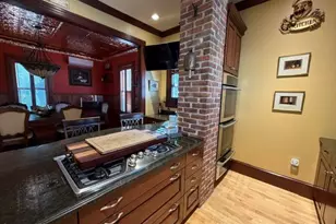 32 Summer St, Adams, MA 01220 - Photo 12