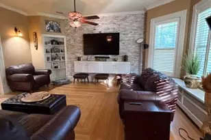 32 Summer St, Adams, MA 01220 - Photo 18