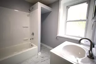 68 Union St, Pittsfield, MA 01201 - Photo 4