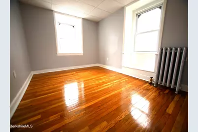68 Union St, Pittsfield, MA 01201 - Photo 8