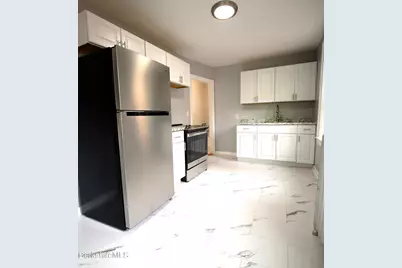 68 Union St, Pittsfield, MA 01201 - Photo 2
