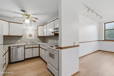 60 North St #16, Dalton, MA 01226 - Photo 16