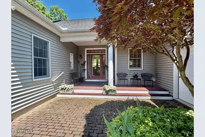 2 Rosebank Dr, Lenox, MA 01240 - Photo 4