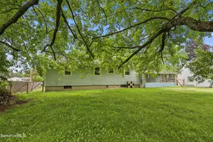 16 Wealthy Ave, Pittsfield, MA 01201 - Photo 26