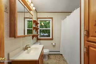16 Wealthy Ave, Pittsfield, MA 01201 - Photo 22