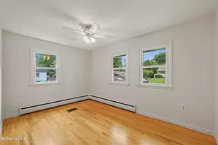 16 Wealthy Ave, Pittsfield, MA 01201 - Photo 18