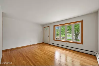 16 Wealthy Ave, Pittsfield, MA 01201 - Photo 6