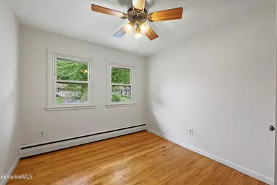 16 Wealthy Ave, Pittsfield, MA 01201 - Photo 20