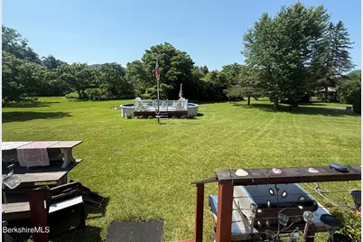 14 Richardson St #14, Cheshire, MA 01225 - Photo 28