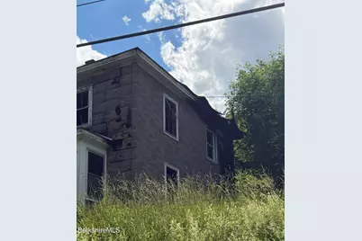 325 Walnut St, North Adams, MA 01247 - Photo 8