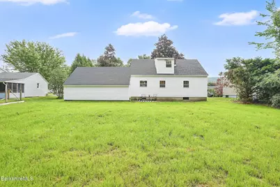 22 Wealthy Ave, Pittsfield, MA 01201 - Photo 32