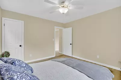 22 Wealthy Ave, Pittsfield, MA 01201 - Photo 22