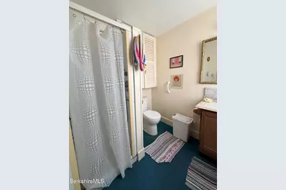 58 Quincy St, North Adams, MA 01247 - Photo 10