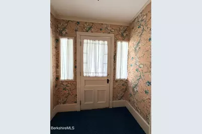 58 Quincy St, North Adams, MA 01247 - Photo 28