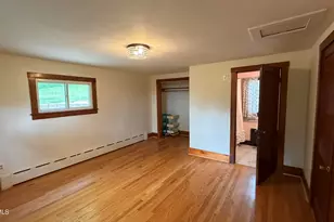 47 Beacon St, North Adams, MA 01247 - Photo 12
