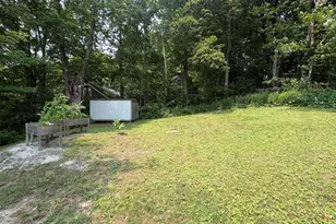 47 Beacon St, North Adams, MA 01247 - Photo 4