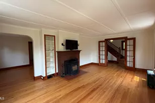 47 Beacon St, North Adams, MA 01247 - Photo 6