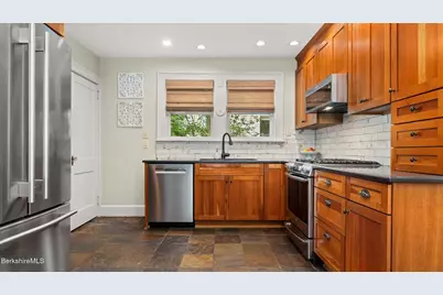 99 Whittier Ave, Pittsfield, MA 01201 - Photo 10