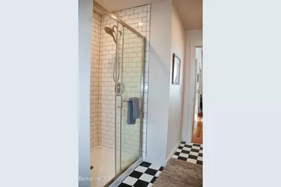 21-23 Linden St, Pittsfield, MA 01201 - Photo 10